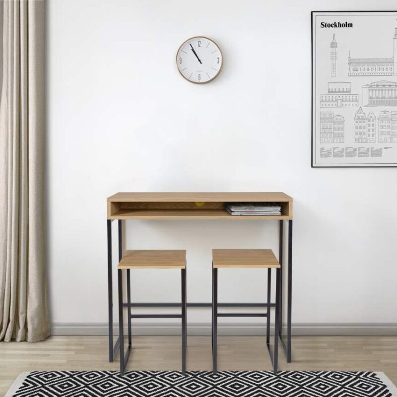 Frame työpöytä ja -tuoli kotikonttoriin.