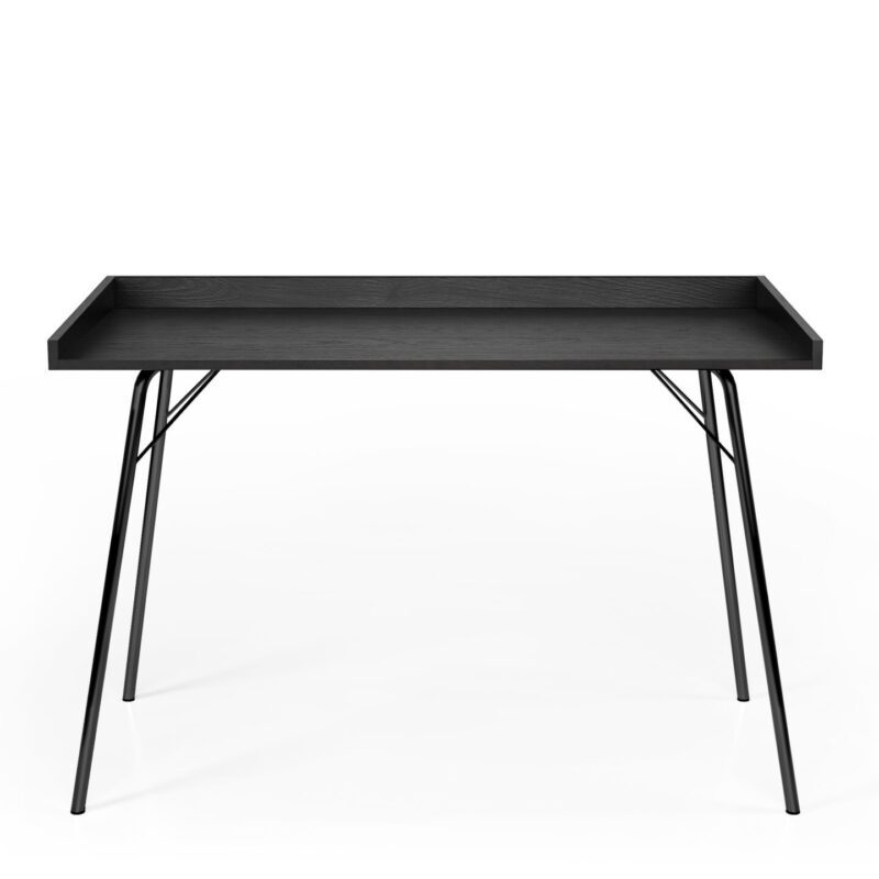 Rayburn työpöytä, leveys 115 cm, syvyys 52 cm ja korkeus 78 cm. Pöytälevy mustaksi petsattua tammiviilua, jalat pulverimaalattu mustaksi. Siro, mutta vankka pöytä.