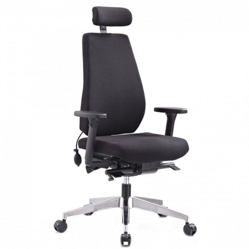 Korkeaselkäinen Oscar 50 työtuoli, monipuoliset säädöt. Laadukas ja kohtuuhintainen työtuoli. Kangas: Fighter. 100 000 Martindale. Väri: musta.