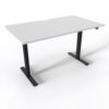 B Active sähköpöytä, musta jalusta, eri kokoiset melamiinitasot: valkoinen, musta, harmaa tai vaalea tammi. Valmistaja: Narbutas.